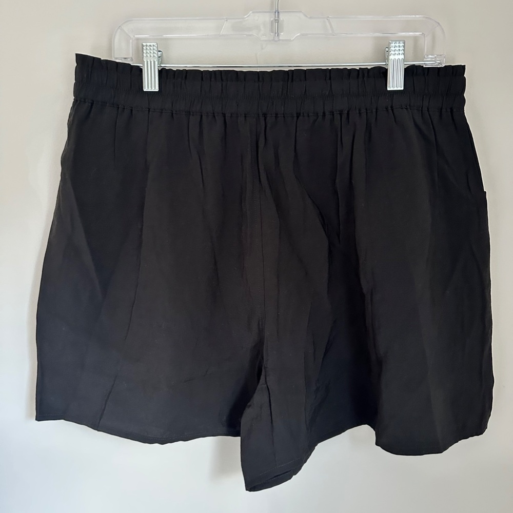 Madewell Black Shorts Women’s Large NWT Front Pocket Casual - Picture 3 of 4